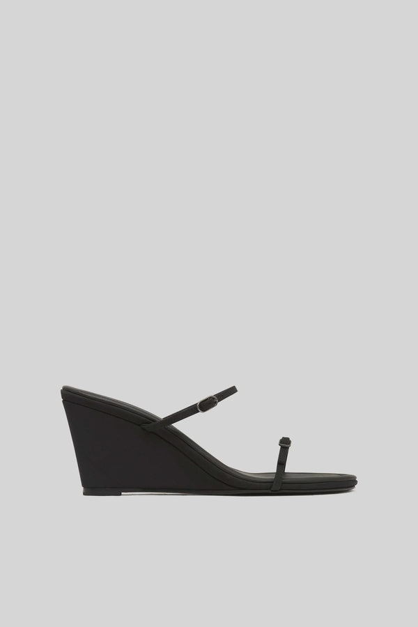 Petit Belt Detail Wedge - Black
