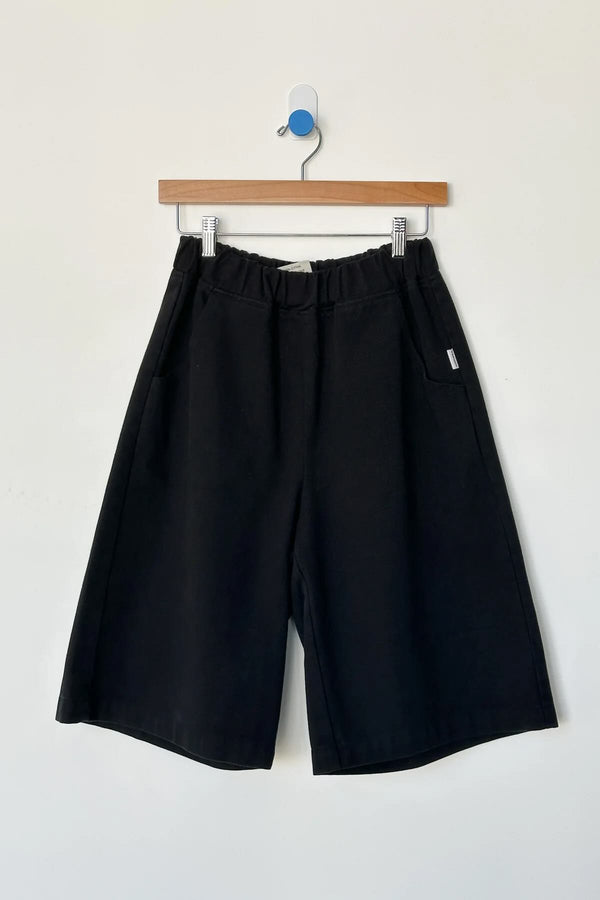 Liam Bermuda Shorts - Black Canvas