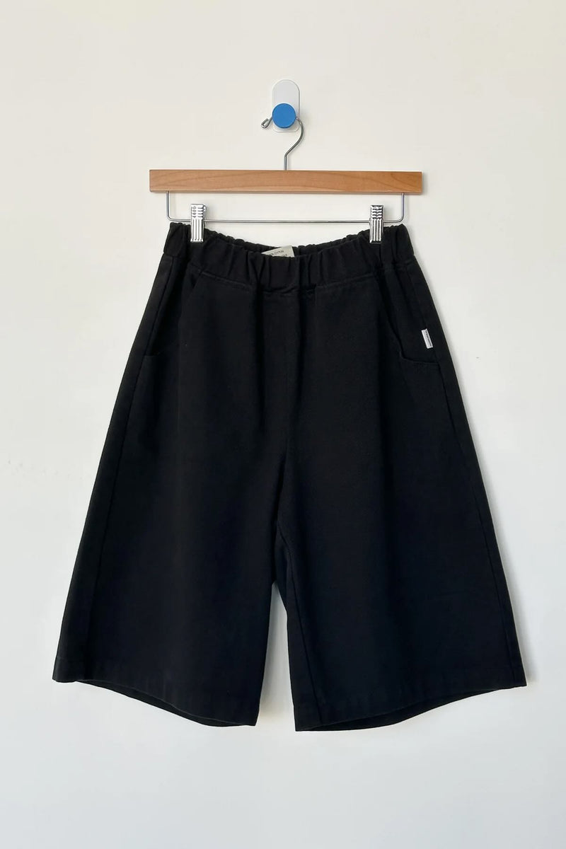 Liam Bermuda Shorts - Black Canvas