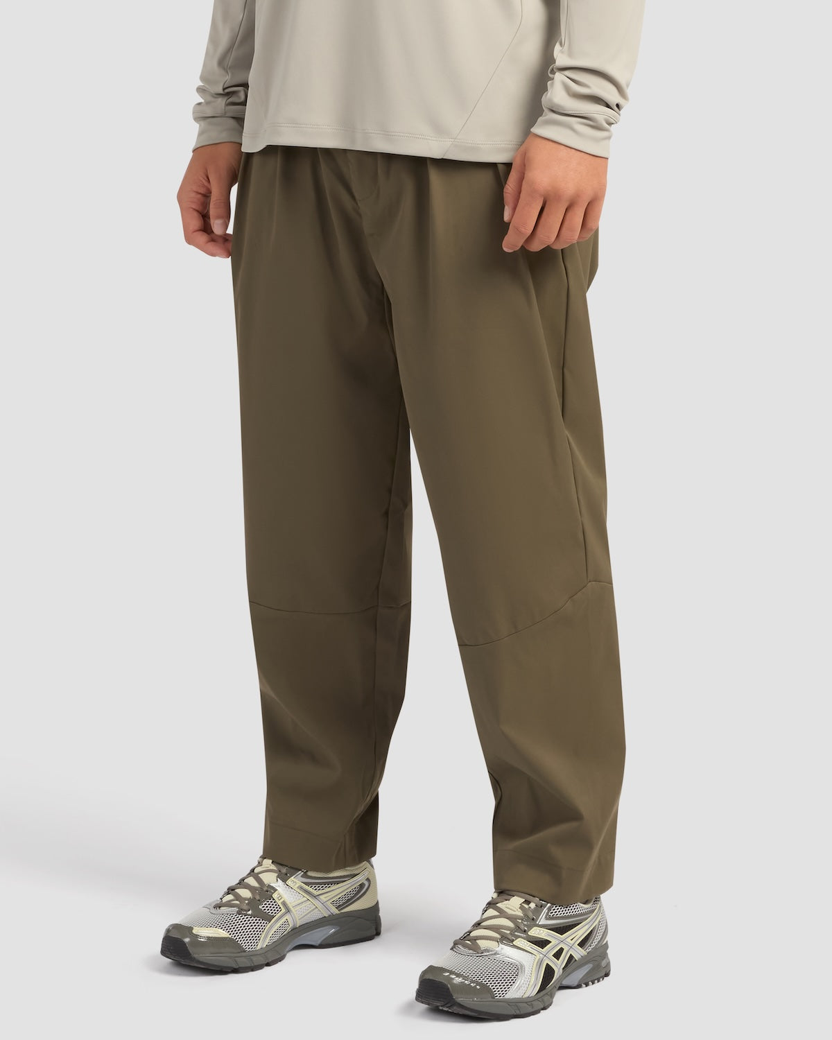 Lightweight Pleated Trouser - Dark Olive – Kind Curations