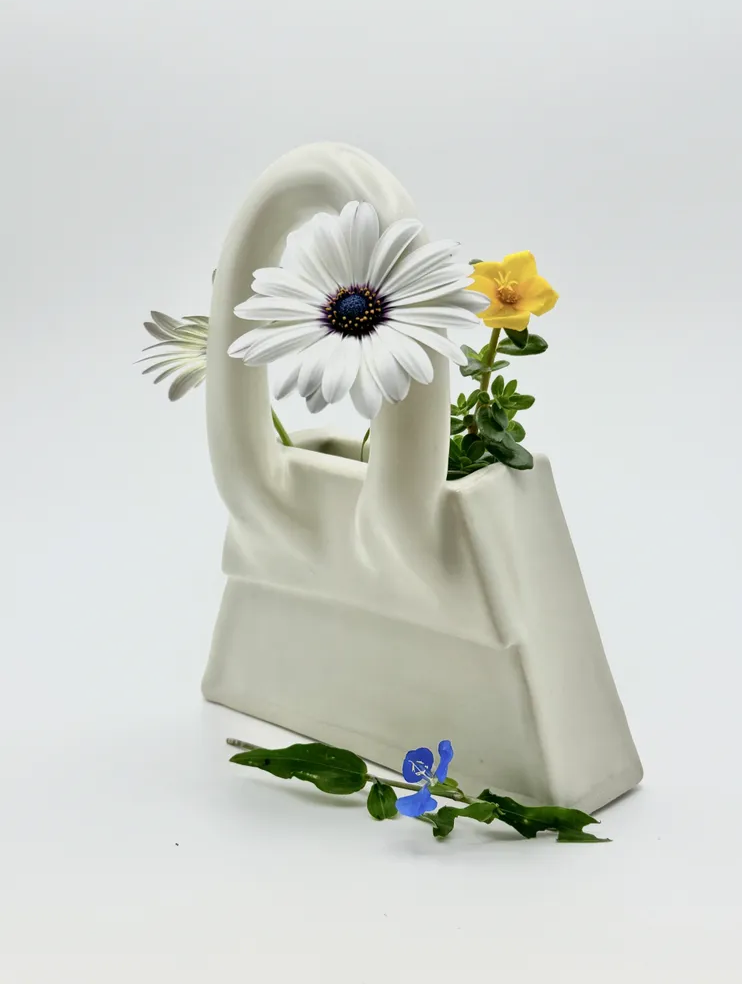 Le Bag Vase - White