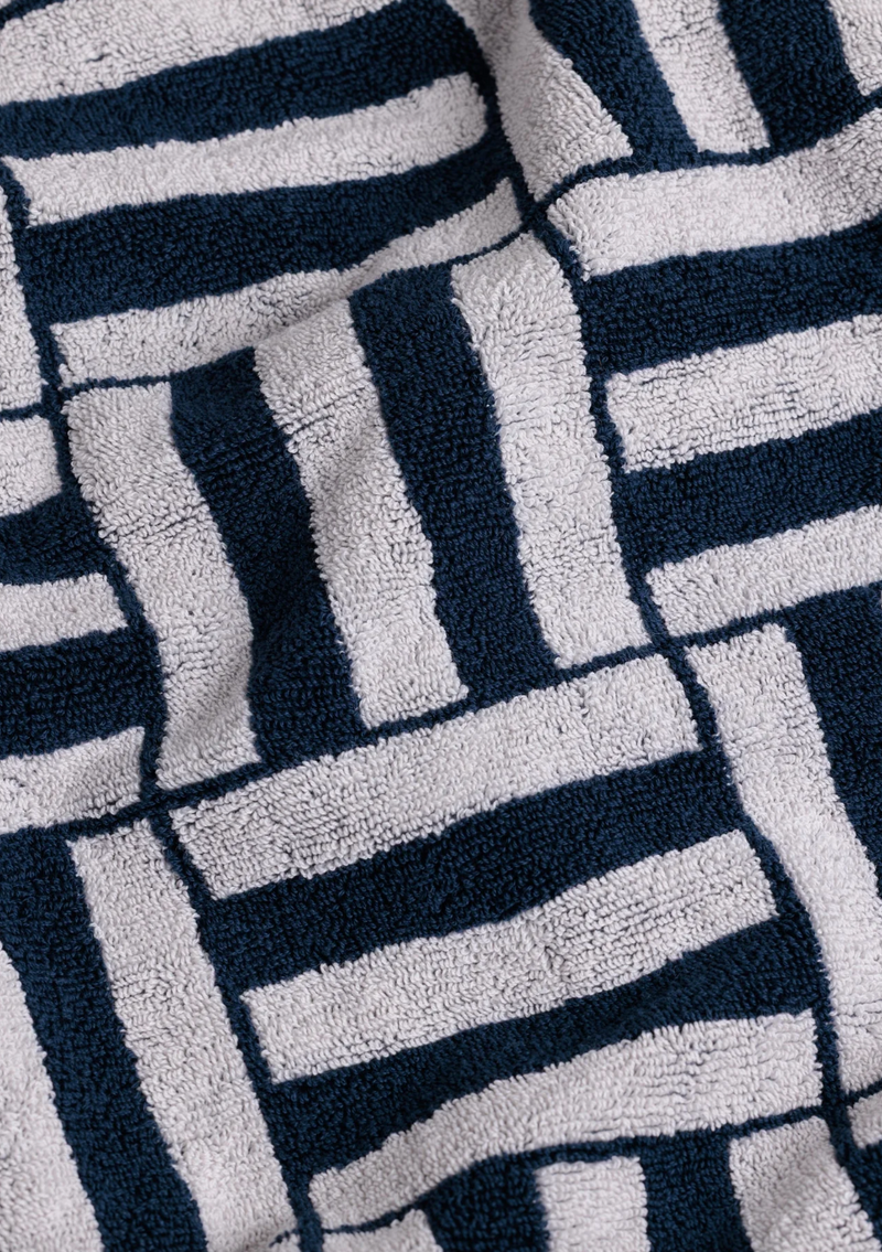 Willis Pool Towel - Obsidian & Stone