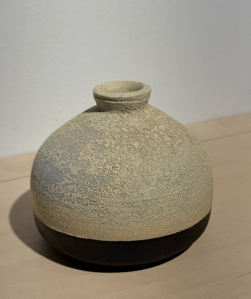 Magma Vase