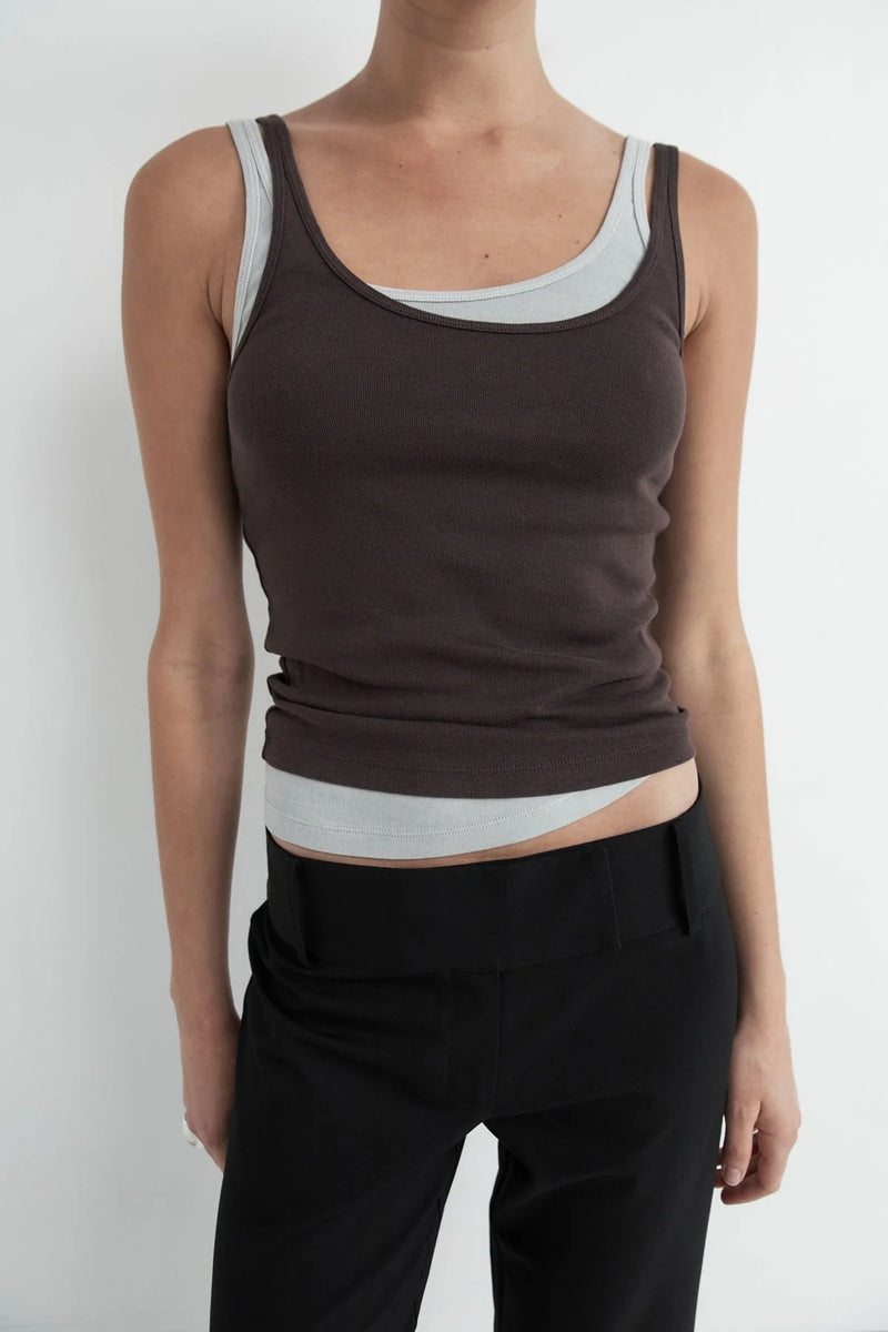 Organic Cotton Slim Scoop Tank - Raisin
