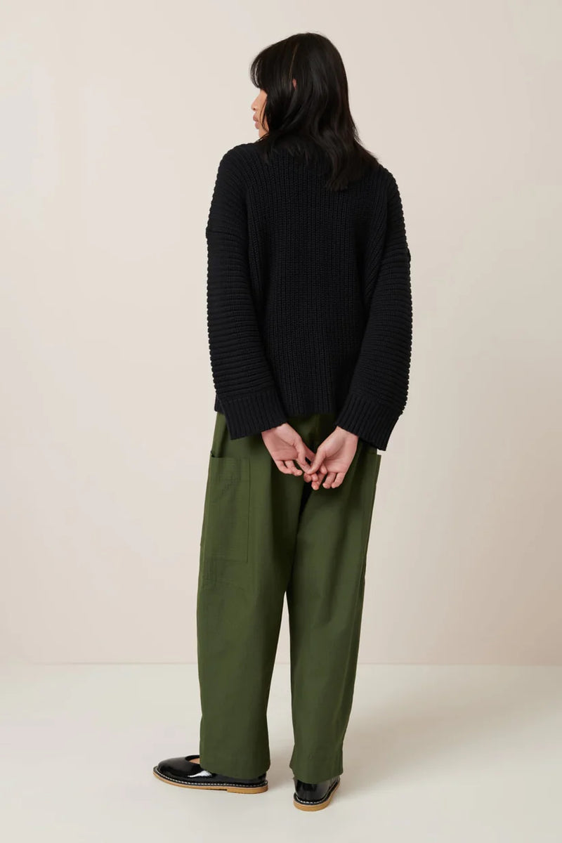 Outline Jumper - Black