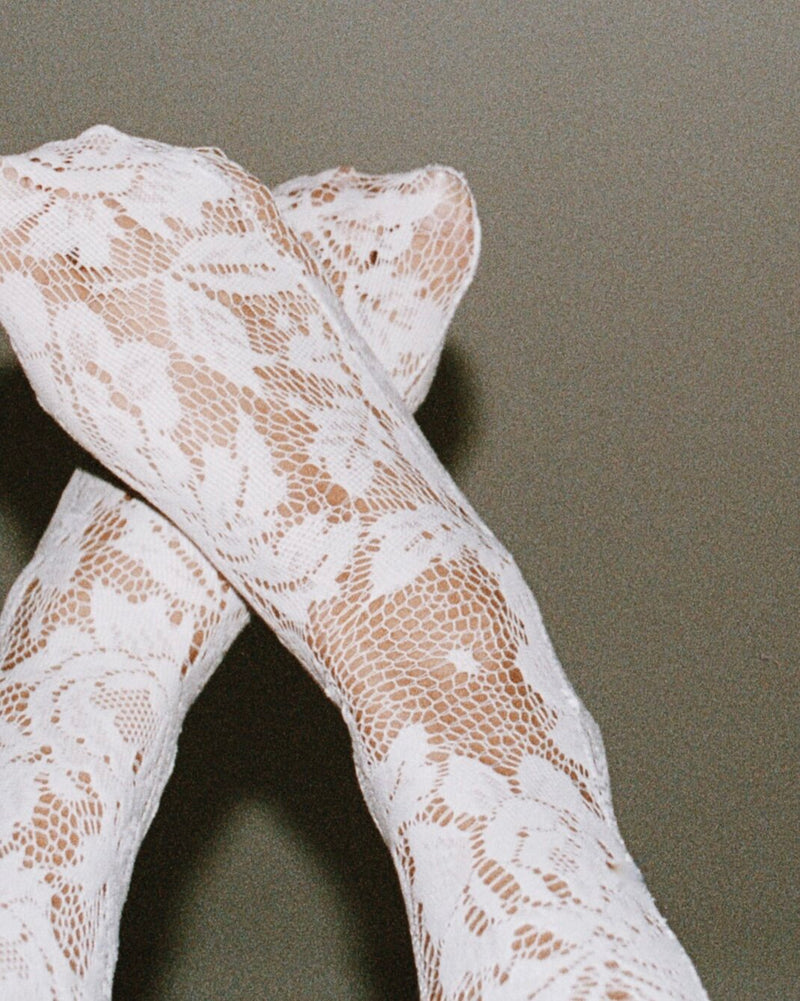 p.s.s x syrup lace sock - White
