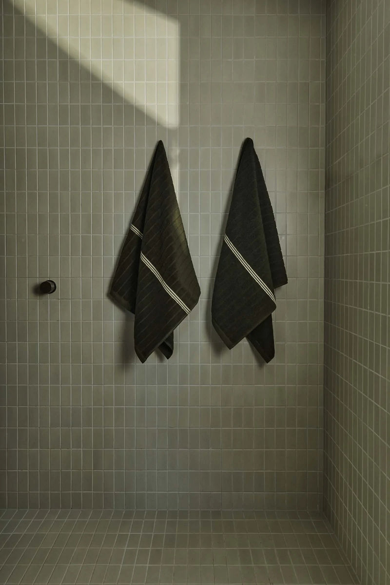 St Bathans Bath Towel - Moss