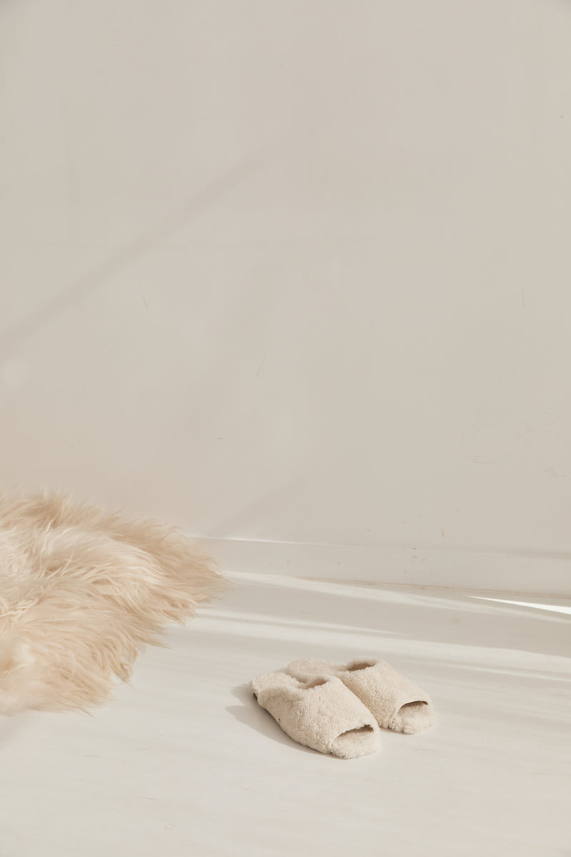 The Shearling Slide - Ecru