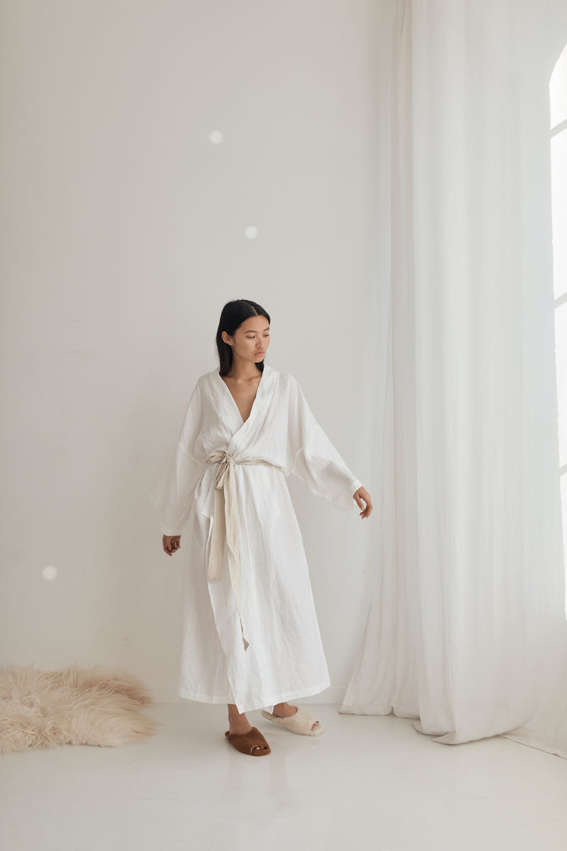 The 02 Full Length Robe - White