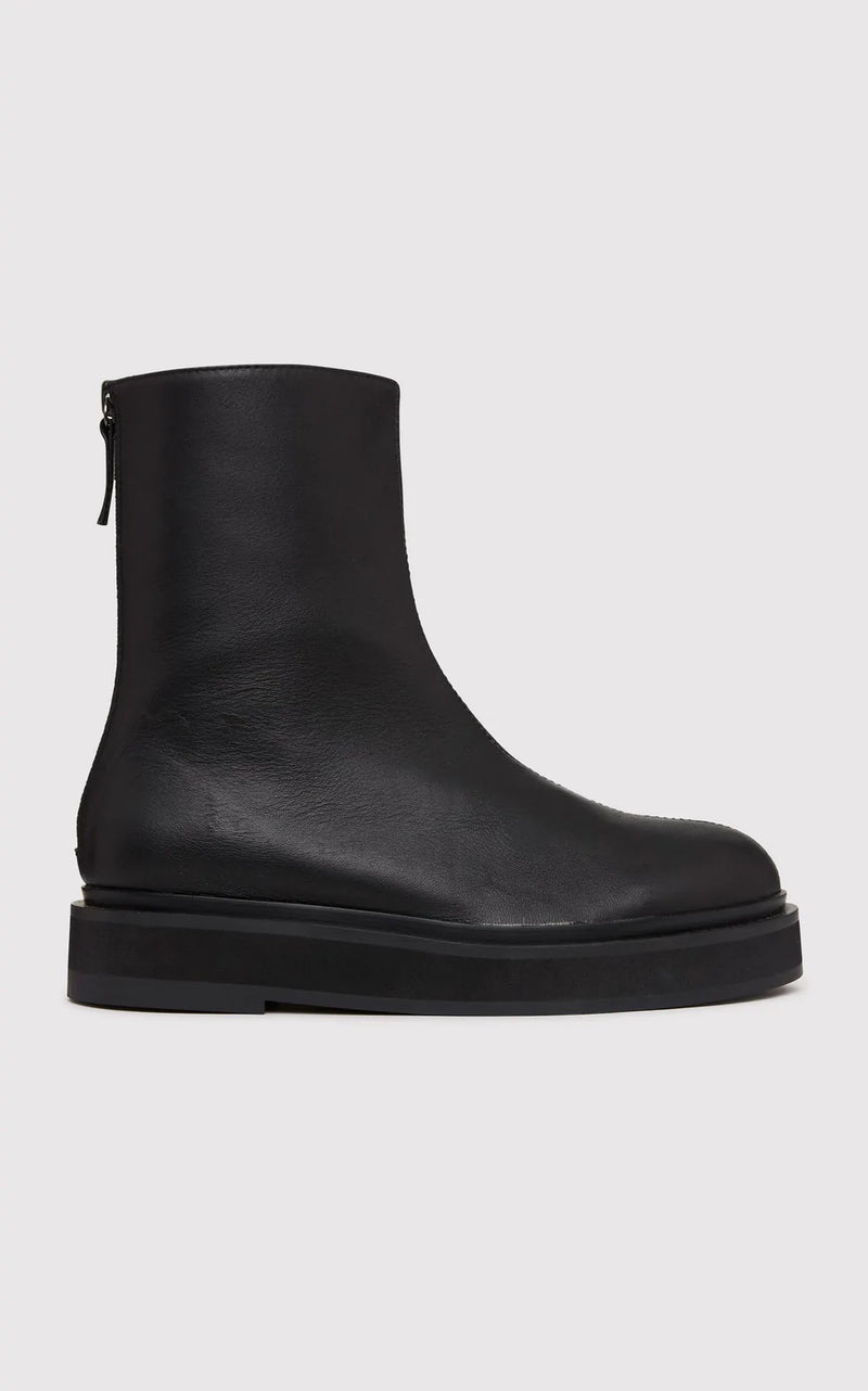 Flatform Boot - Black