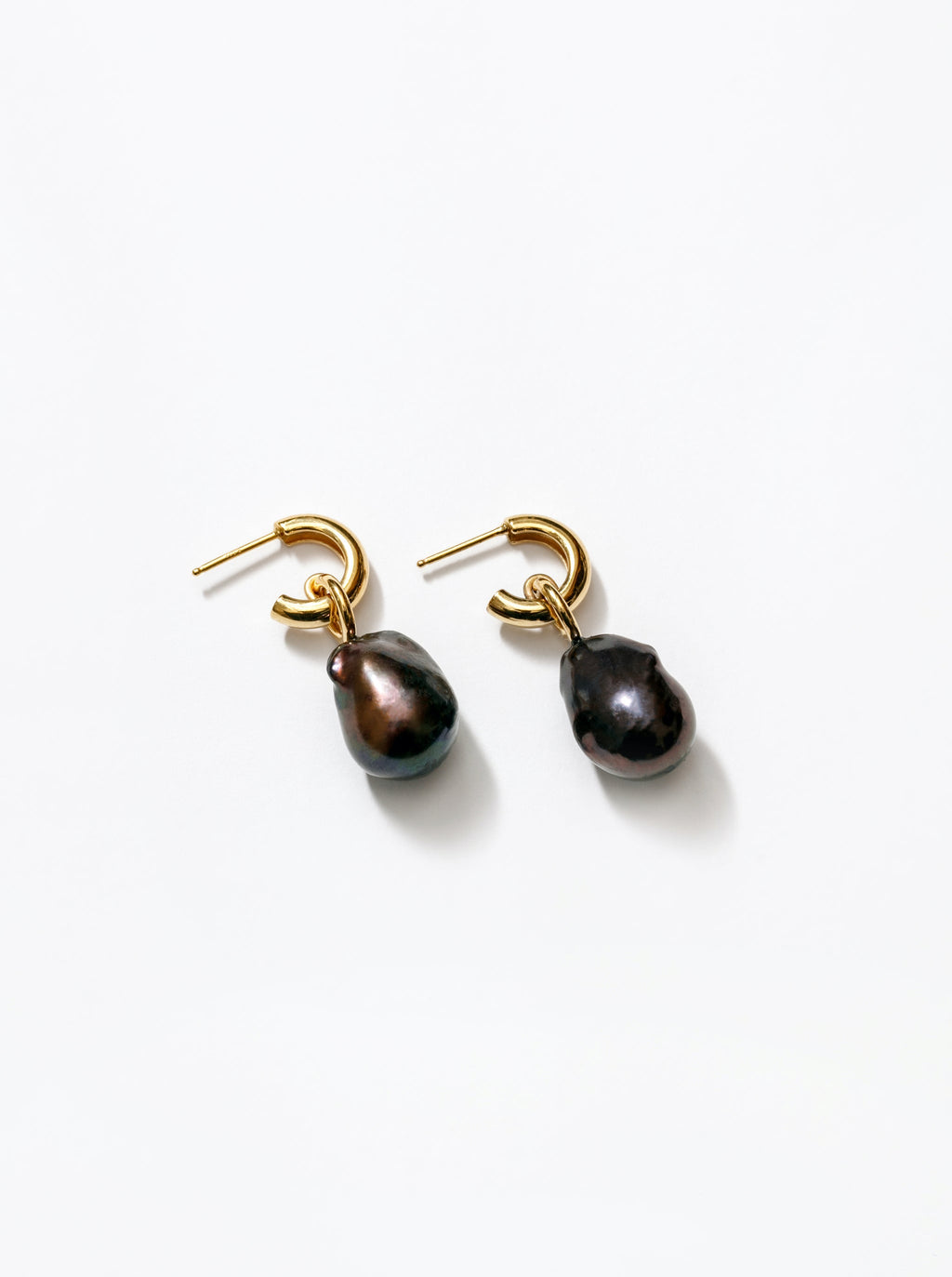 Tahitian Black Pearl Earrings in Gold with Diamonds - 9-10mm – Maui Divers  Jewelry