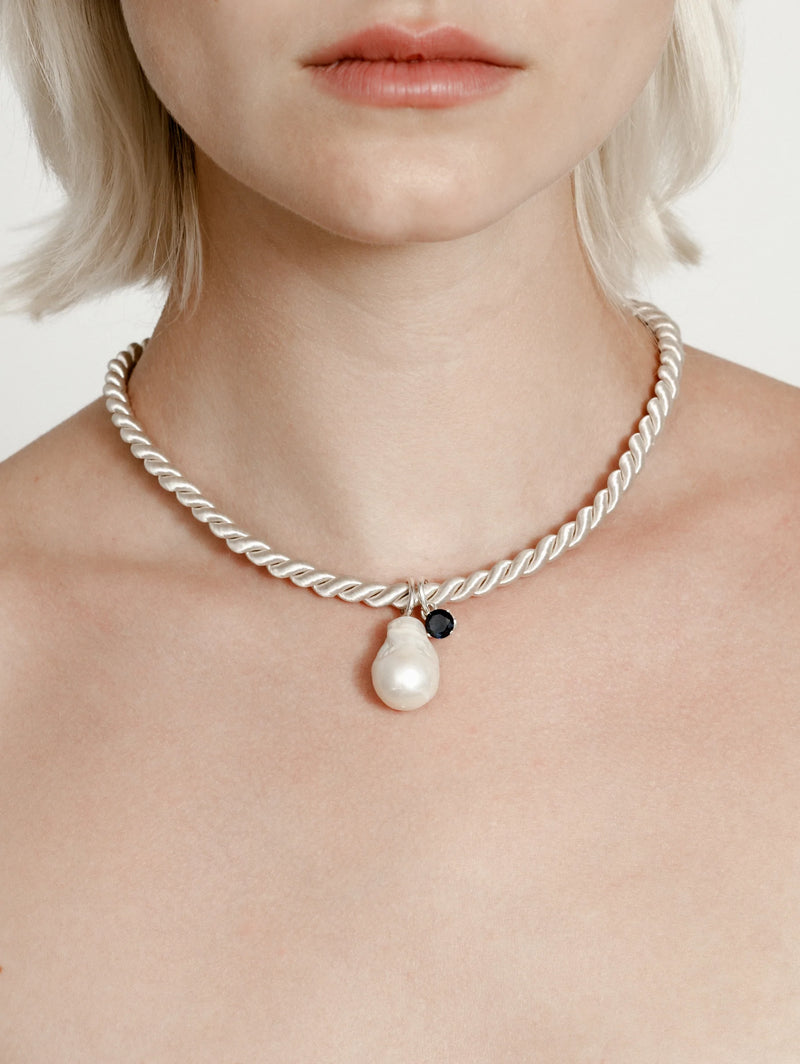 Lorenza Necklace in Beige and Blue
